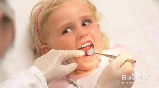 宝宝摔倒舌头破了该怎么办？