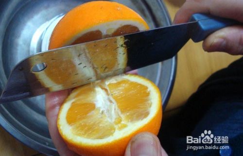 如何教孩子学会榨橙汁