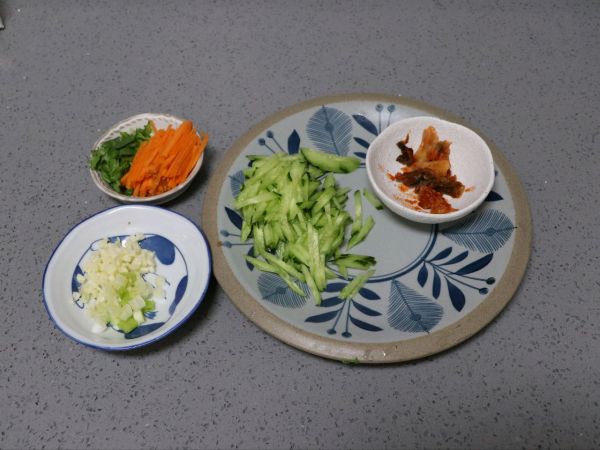 东北麻酱拌冷面