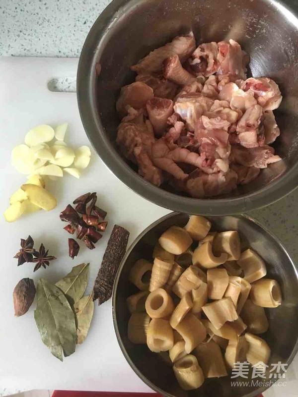 竹笋烧鸡的做法