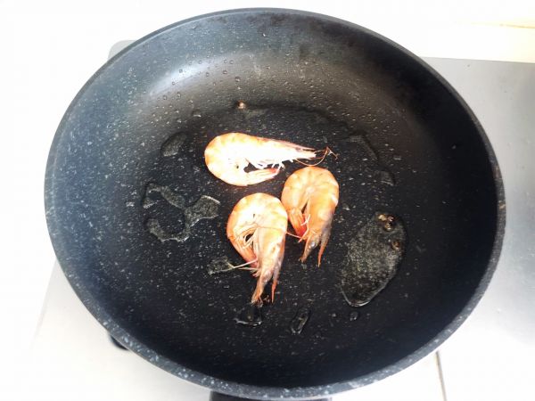 鲜虾冬瓜肉丸汤