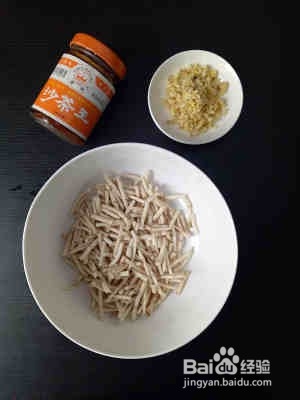 教你怎么做酱拌鱼腥草