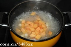 木瓜银耳莲子汤