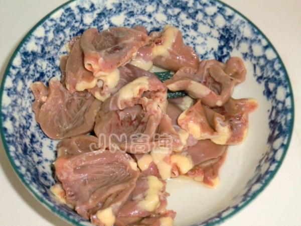 黄芽韭菜炒鸡心