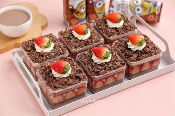 满杯巧克力盒子