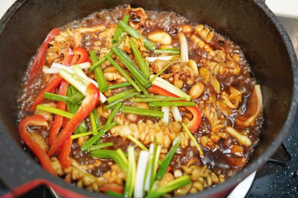 葱爆本港大鱿鱼