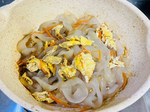 麻酱炖东北大拉皮