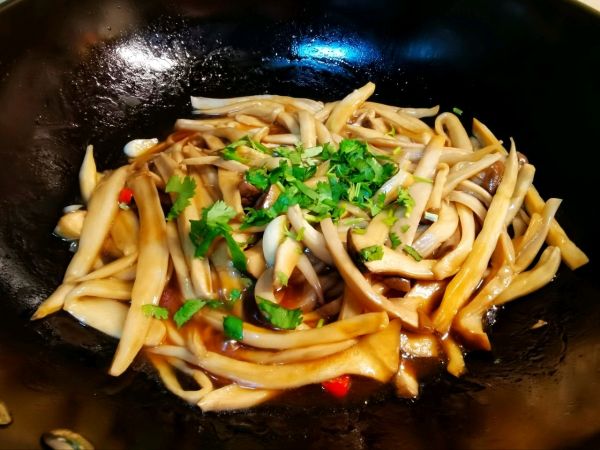 手撕蚝油杏鲍菇