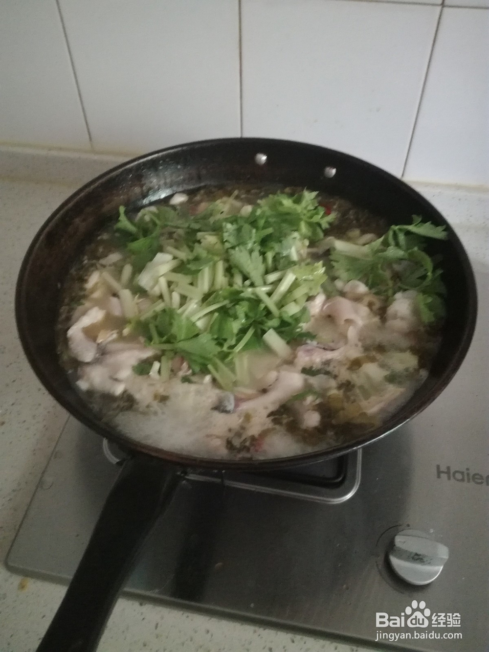 如何煮酸菜豆腐鱼？