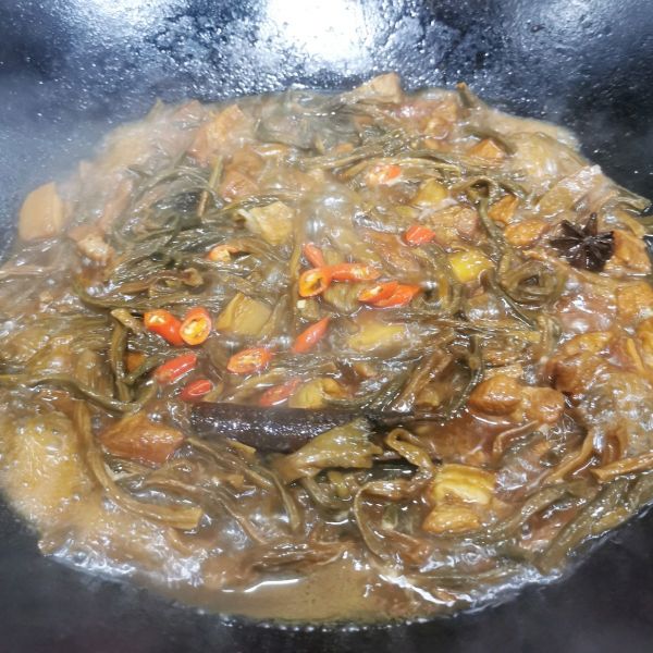 家常干豆角烧肉