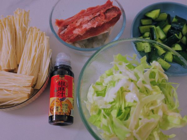 牛肉卷虾仁蔬菜自由沙拉