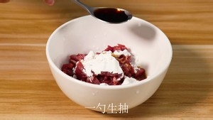 鲜嫩多汁蒜苗炒牛肉