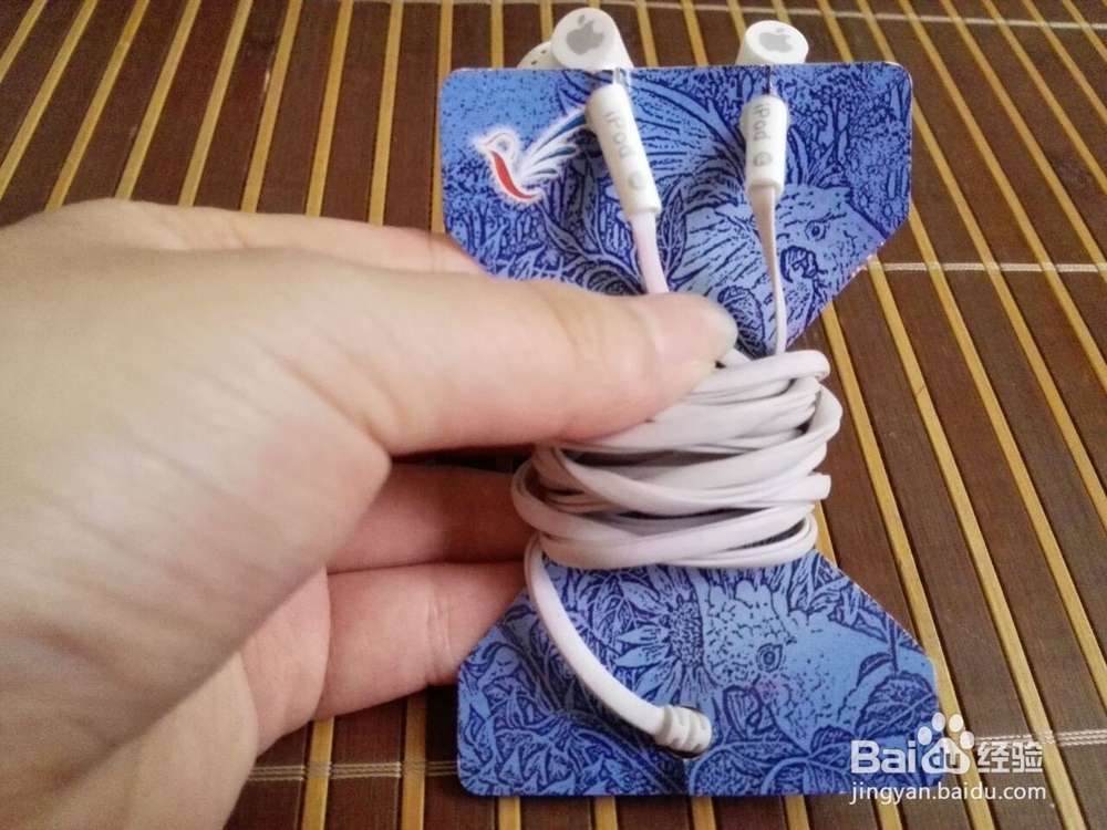 废卡旧卡秒变耳机线收纳器