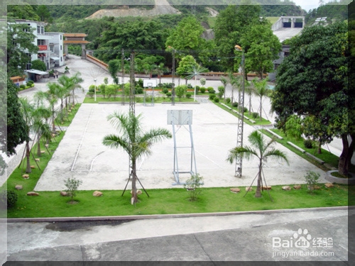 如何选择五险一金全面的工作