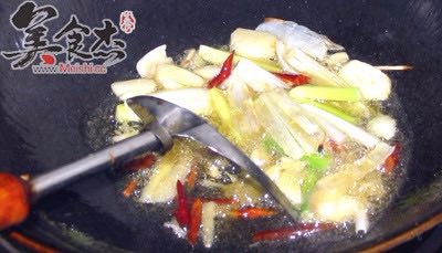 红烧鲫鱼的做法