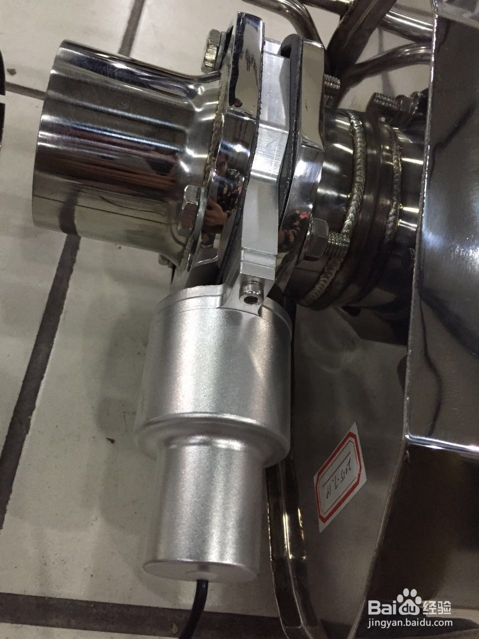 宝马F30 3系改装T-REX排气，手机WIFI控制