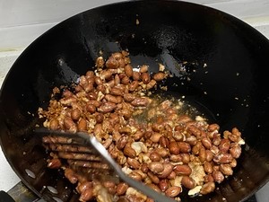 脆皮花生的做法