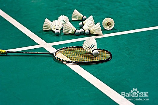 如何提高打羽毛球的速度