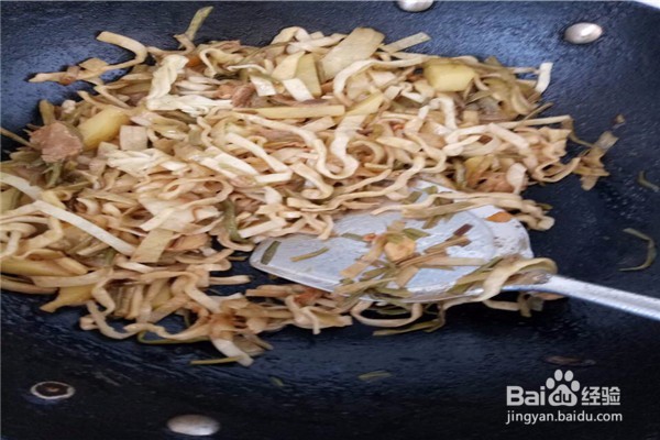 土豆 豆角丝焖面怎么做