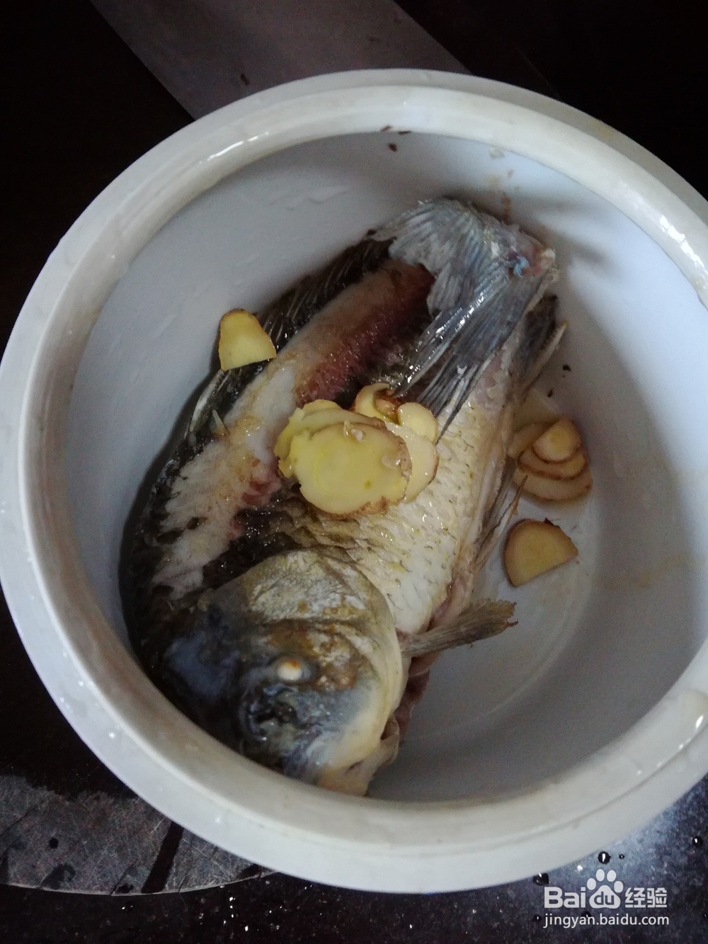 鲫鱼煲豆腐汤