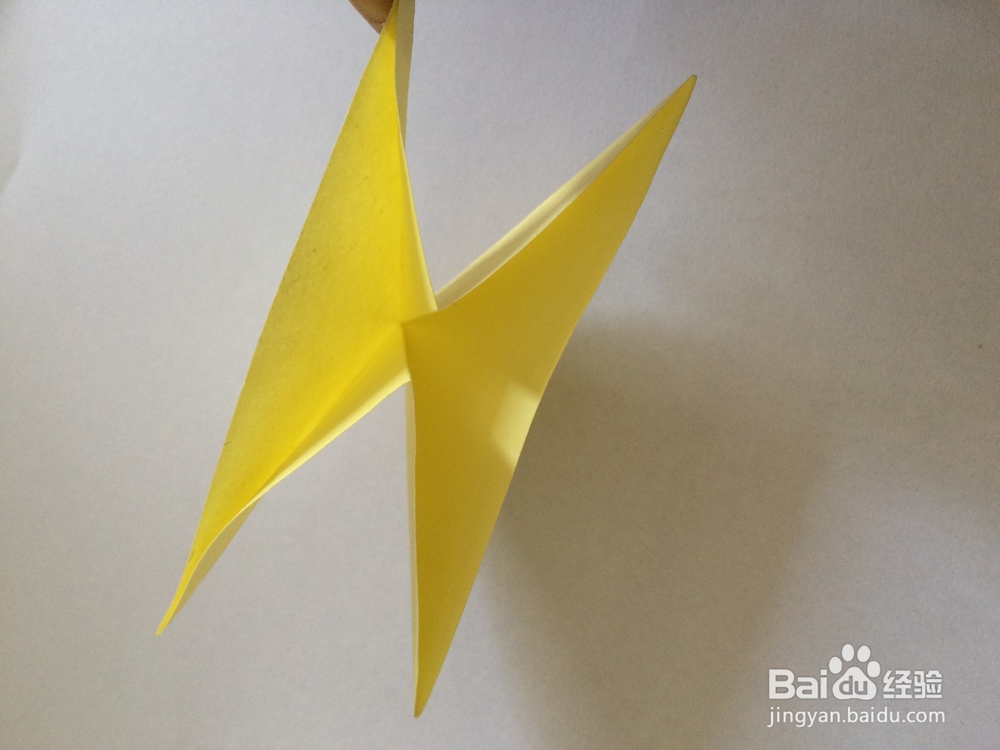 怎样手工折叠出漂亮的百合花