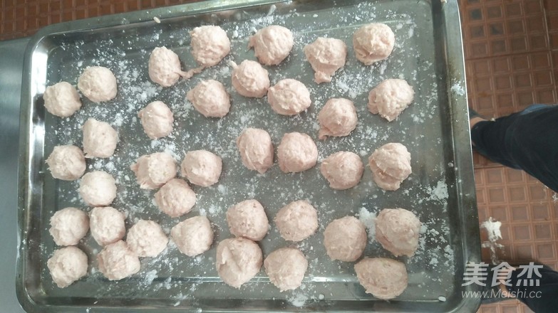 红烧狮子头的做法