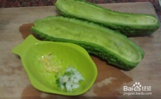 舌尖中国：[12]酿苦瓜的爽口做法