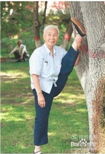 一字马如何速成 快来看看