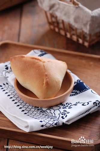 美食的各种预想之中和意料之外『烤酱肉包子』