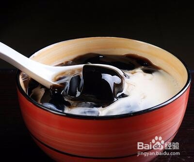 吃龟苓膏对人体有哪些好处？