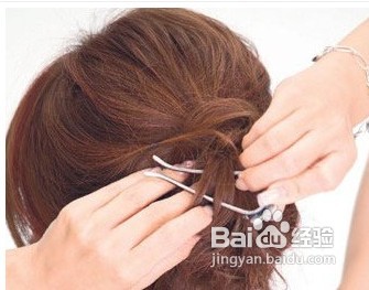 妩媚十足的韩式盘发