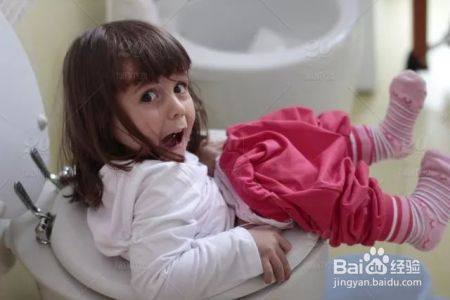 这4种话别轻易说出口,孩子会被你吓出各种后遗症!