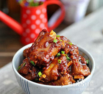 美食煮意：蒜蓉辣酱烧排骨