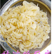 如何做萝卜粉丝虾皮蒸包