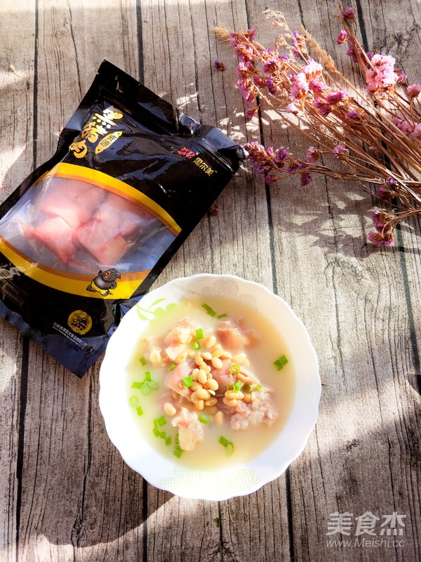 一碗营养佳肴--黄豆蹄髈汤