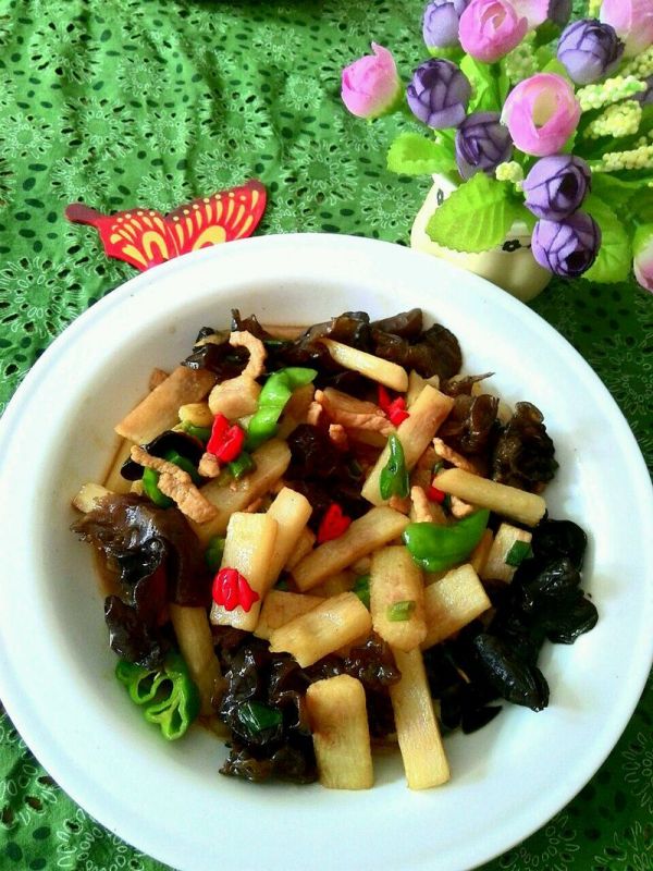 山药木耳炒肉丝