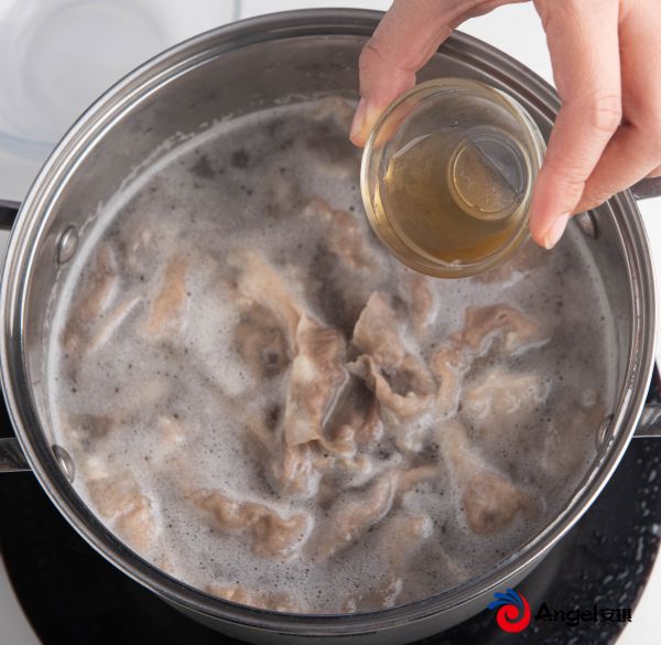 夏日开胃酸汤肥牛