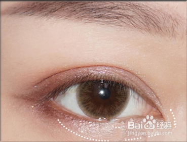 日常温柔眼妆的化妆技巧