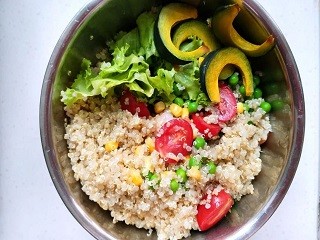 藜麦虾仁沙拉怎么做？