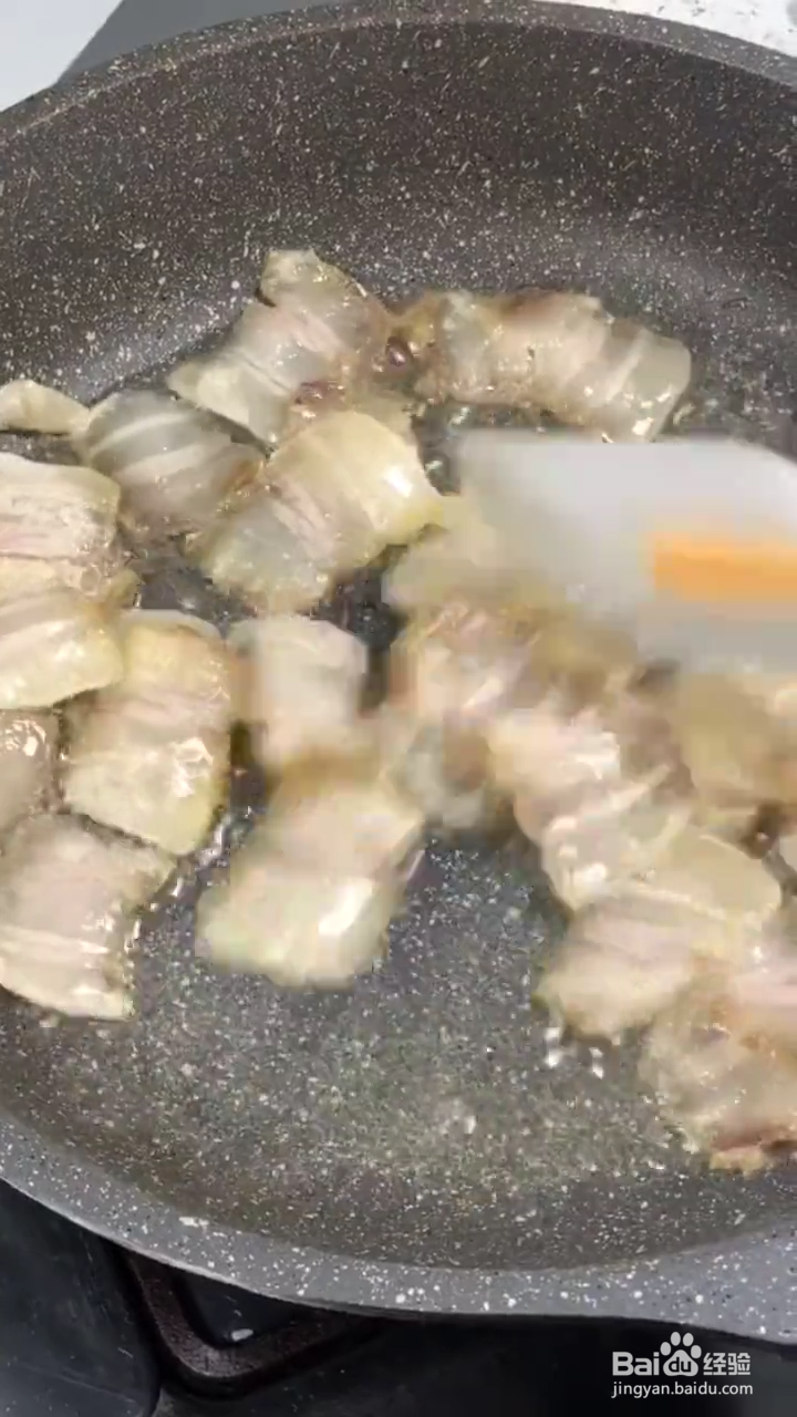 如何做出美味下饭的菜苔炒腊肉