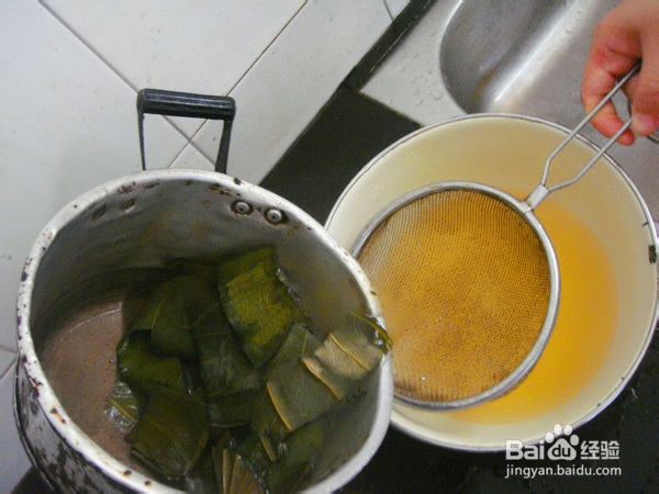 怎样煮荷叶山楂茶。