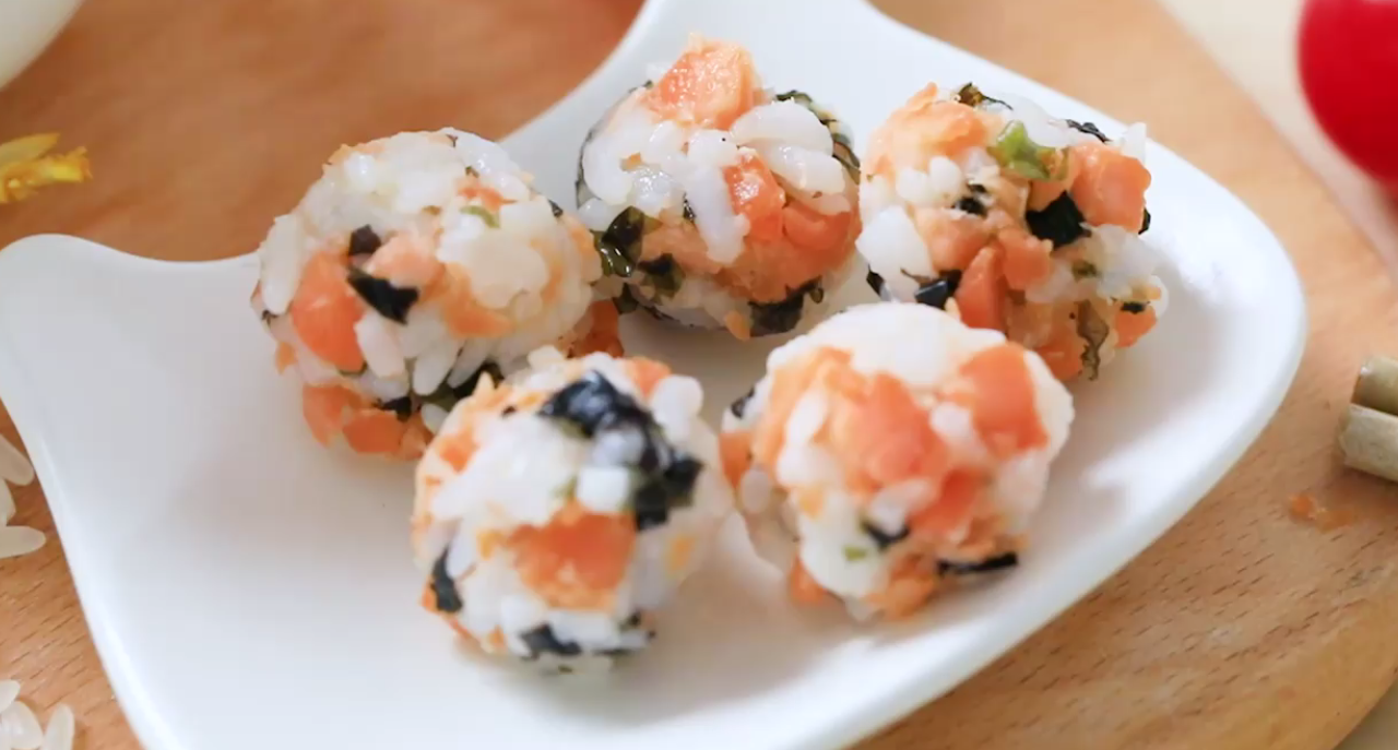 紫菜三文鱼酥怎么做？