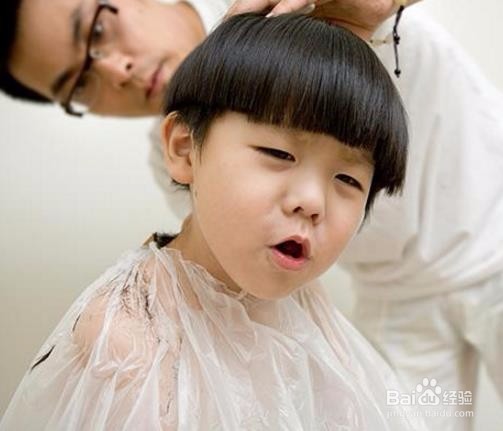 自己给孩子理发的注意事项