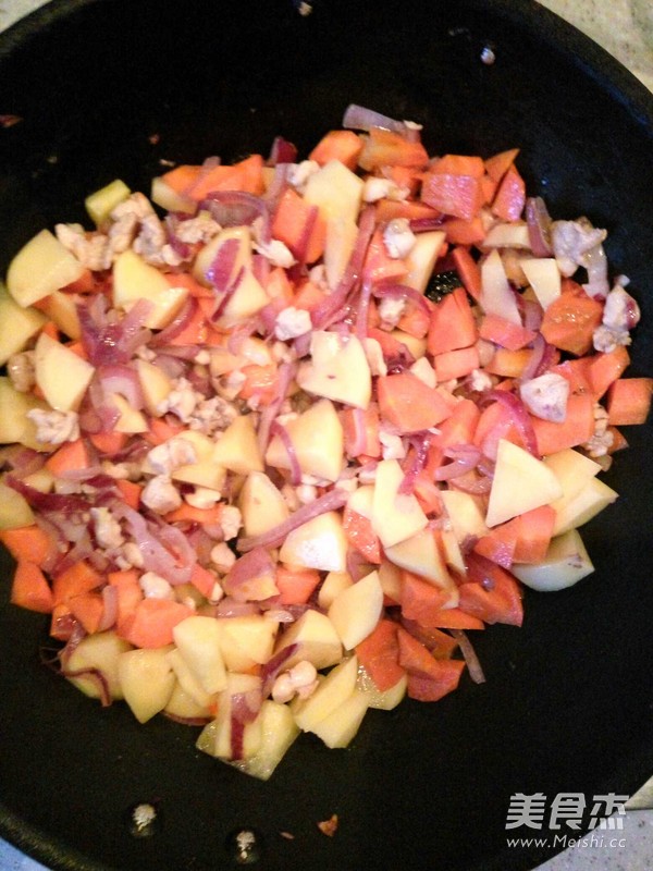 鸡肉咖喱盖浇饭