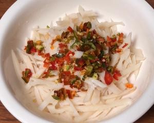 怎么做酸辣脆爽凉拌藕丝