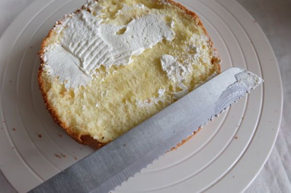 糖霜玫瑰奶油蛋糕