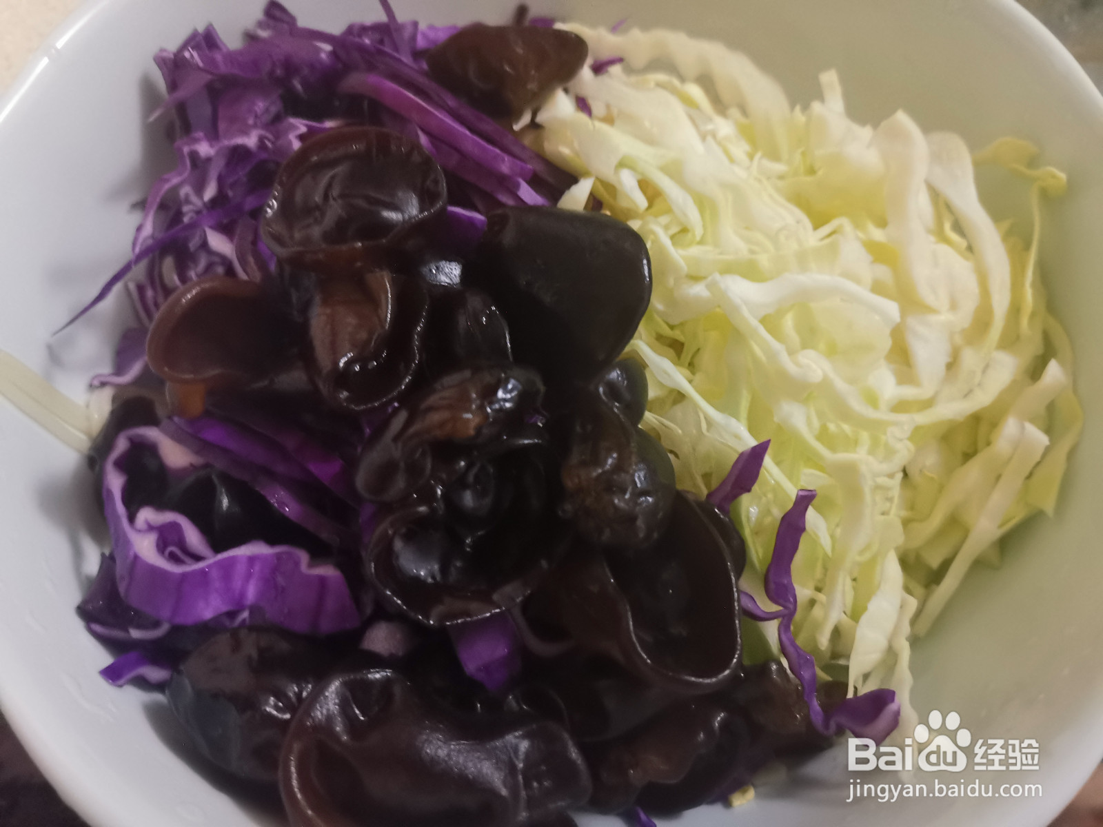 紫甘蓝土豆丁拌面