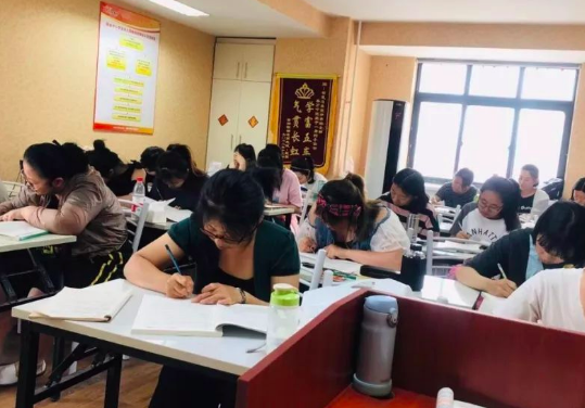 公共英语三级分值怎么安排的