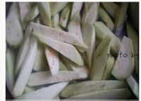 腊肉茄子煲的做法