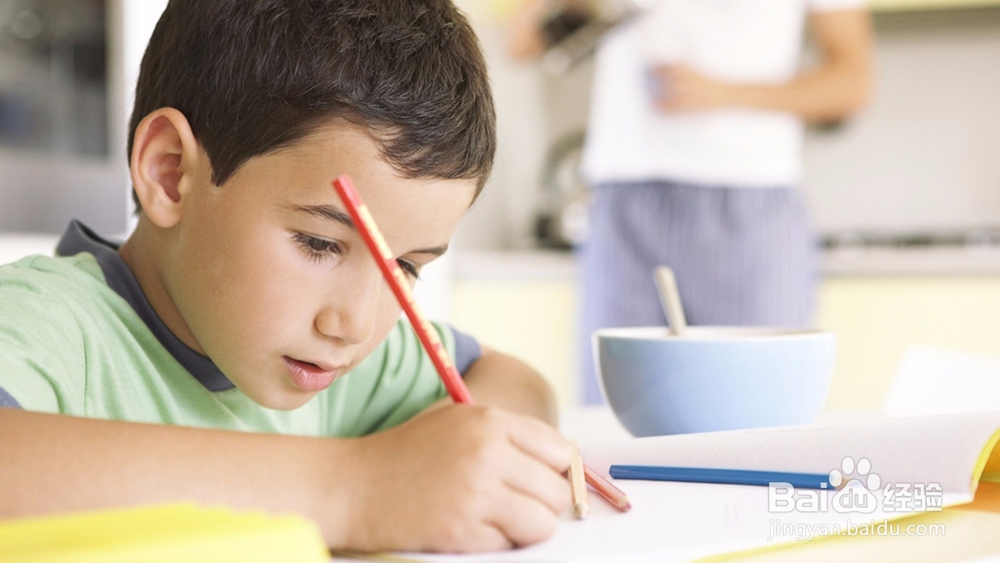 孩子写作业慢的原因及解决办法